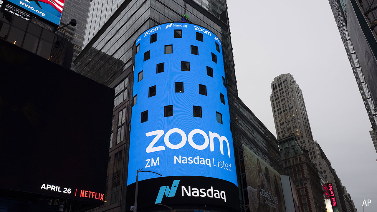 Zoom nasdaq sign 1280